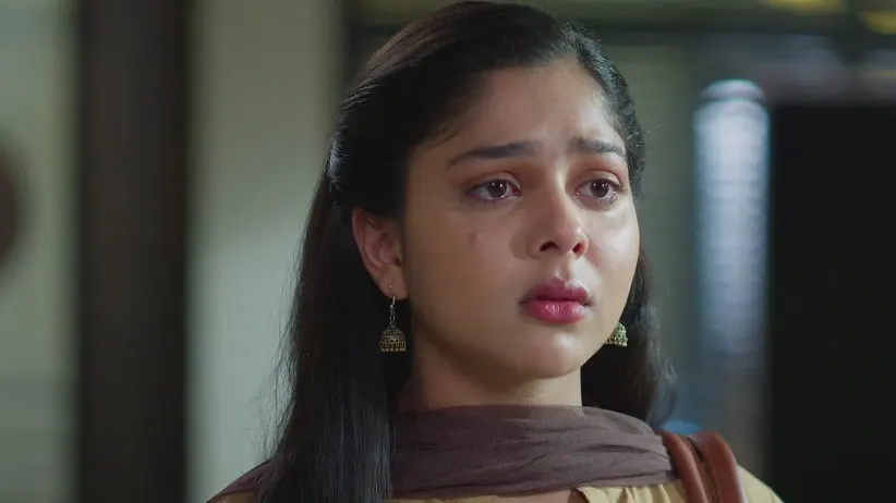Harshvardhan Tears Anu's Leave Application - Tumm Se Tumm Tak