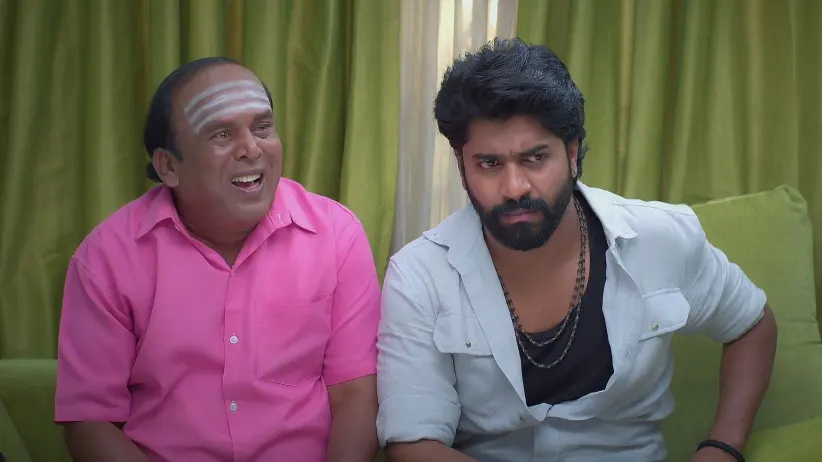 Karna Meets Priya - Chinnan Siru Kiliye