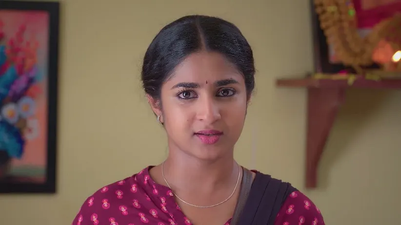 Balu Tries to Stop Indhu - Chinnan Siru Kiliye