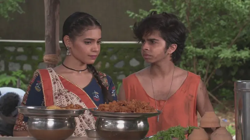 Happu Gets Furious with Chaubey - Happu Ki Ultan Paltan