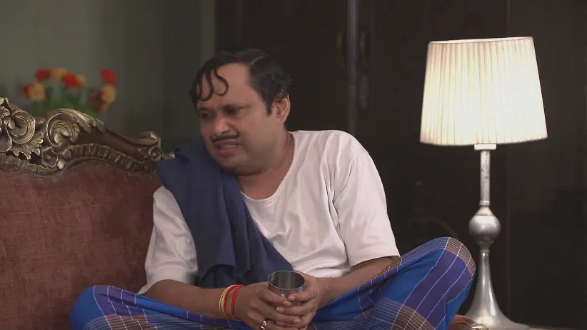 Ranbir and Chamchi Argue with Happu