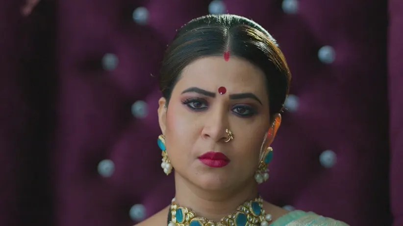 Chandrika Gets Hurt before the Puja