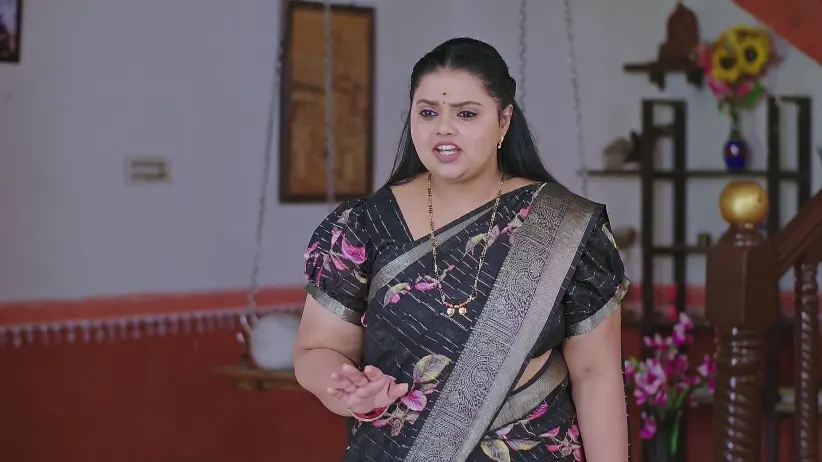 Madappa Tells His Family about a 'Satsang'