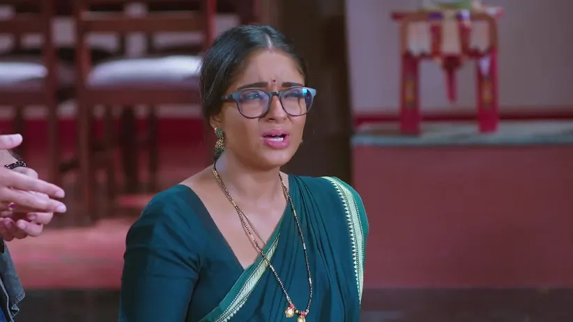 Chirag Offers to Help Deepa with Cooking - Brahmagantu