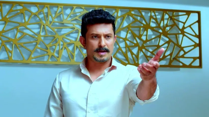 AJ Apologises to Leela