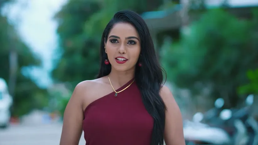 Sadanand Blackmails Ramadevi