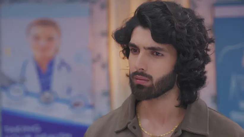 Raghav Asks the Nurse for Help - Jaane Anjaane Hum Mile