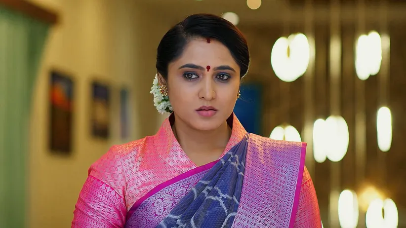 Bhoomi Confronts Apoorva