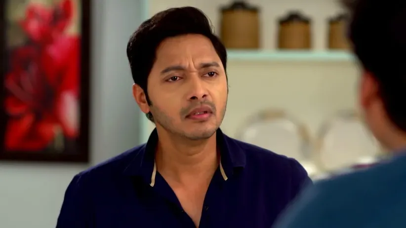 Seema's Arrival Baffles Yash and Sameer