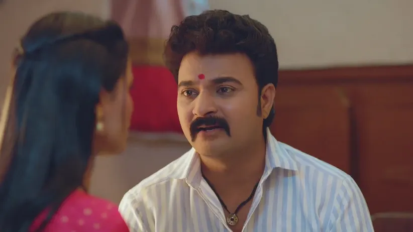 Lali Warns Gopal about Madhuri