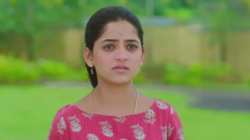 Priya Breaks Down as Sayaji Goes Missing