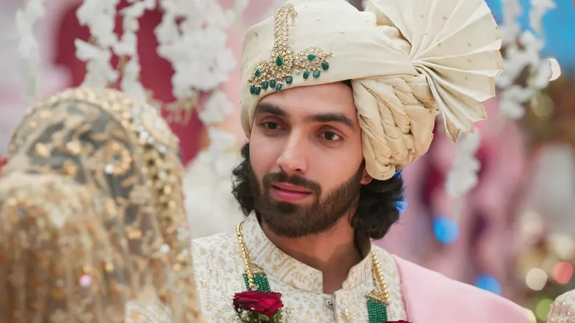 Sailaja Complains to Raghav about Rekha and Narmada