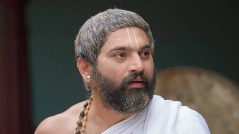 Yogendra Acharya Tries to Break Kanakachala's Leg