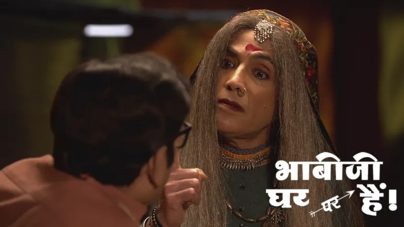Vibhuti Scares Tiwari Disguised as a Ghost