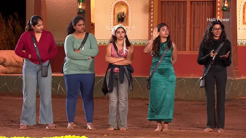 Rashmi and Ganavi Clash - Halli Power