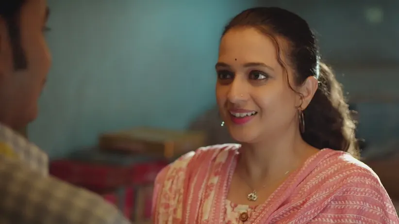 Gopal Tells His Plan to Madhuri - Devmanus Madhla Adhyay