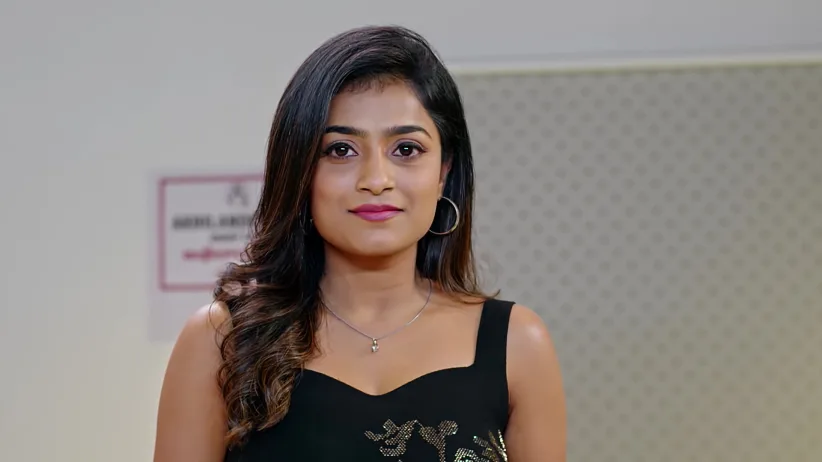 Saraswathi Looks after Vasudha