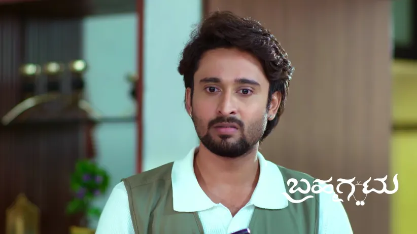 A Saviour Arrives to Rescue Deepa from Goons