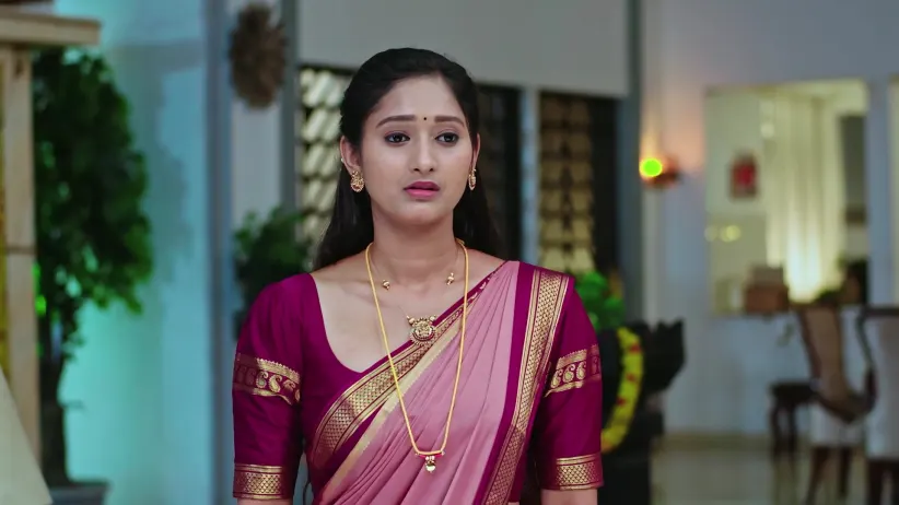 Hitha's Request Makes Durga Nervous