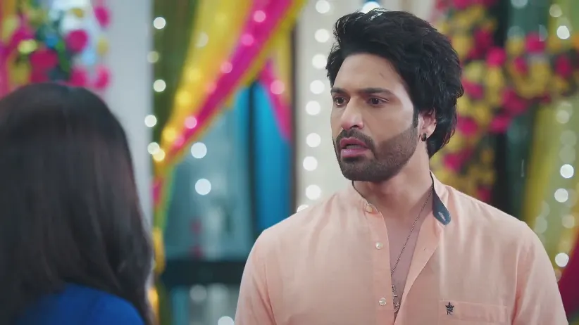 Suraj and Jagriti Fight in front of Kalikant - Jagriti