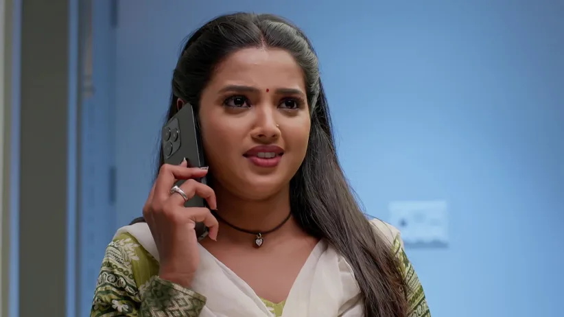 Ganga Disguises as Sweety to Meet Rudra
