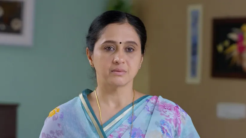 Pratibha Plots Against Lakshmi
