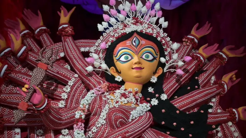 Pujo Parikrama - Nalin Sarkar Street 