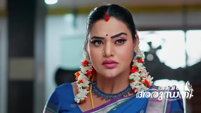 Krishnamoorthy Stops Parvathi's Wedding