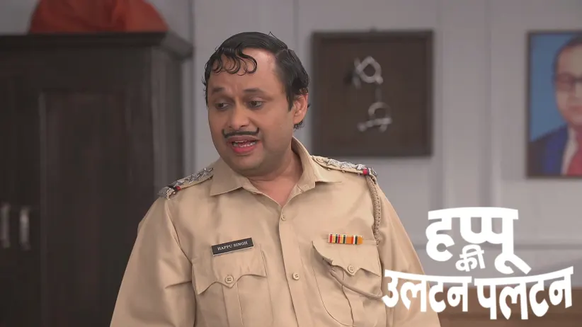 Rajesh Gives Gabbar the Bag of Jewellery