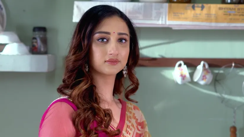 Bhogoban Tries to Distance Aahir and Gargi