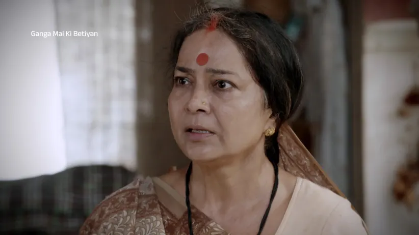 Sneha Shields Ganga from Manohar's Torture - Ganga Mai Ki Betiyan - Promo