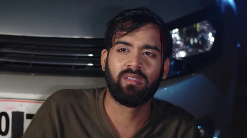 Richa Shoots Akshay - Tuma Bina