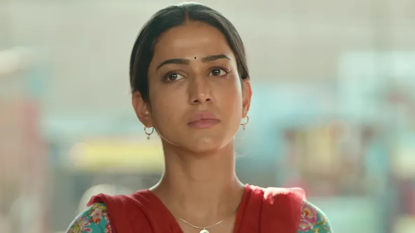 Sneha and Purvi Run into Each Other