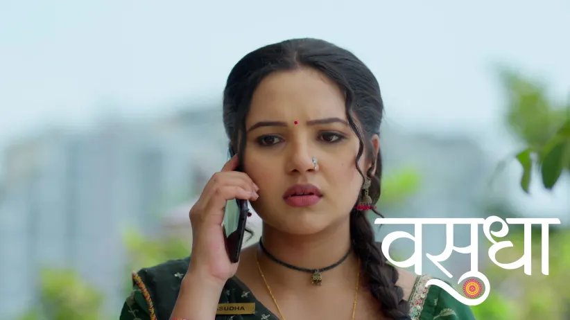 A Mysterious Man Endangers Karishma