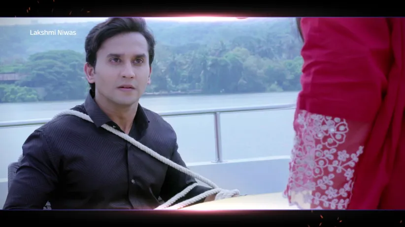 Janhavi Commits Suicide in front of Jayant - Lakshmi Niwas - Promo