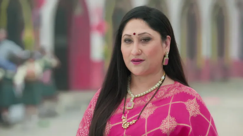 Sailaja Observes Rekha and Narmada