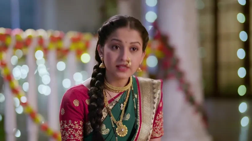 Ambika Shares Her Doubt about Maya with Meera