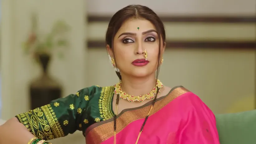 Disha and Damini Question Pritam and Priya - Paaru