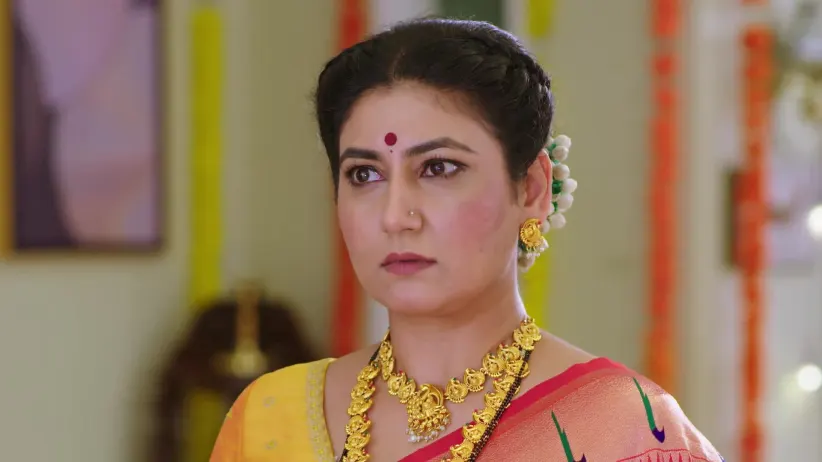 Everyone Panics as Ahilya Devi Faints - Paaru