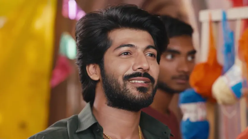 Sneha Confronts Munna at the Market