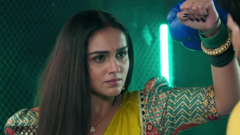 Suraj Becomes Jagriti's Strength