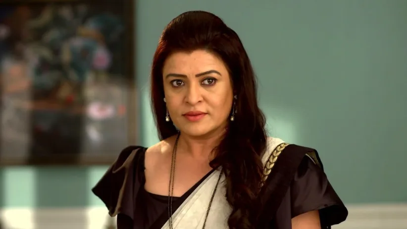 Neha Sends a Special Gift to Yash