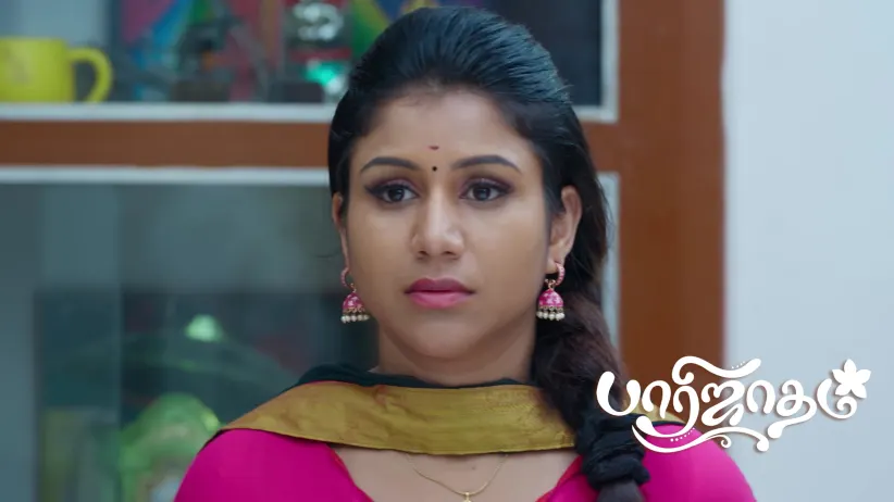 Vishal Gets Romantic with Isai