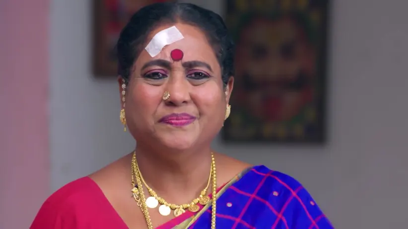 Sivabalan Tries to Woo Veera