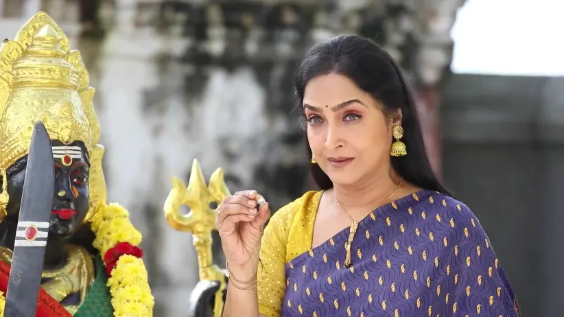 Maya Gets the Diamond - Maari