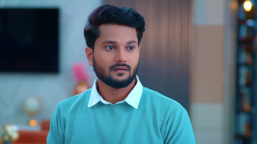 Padmini Mocks Kedar - Taarini