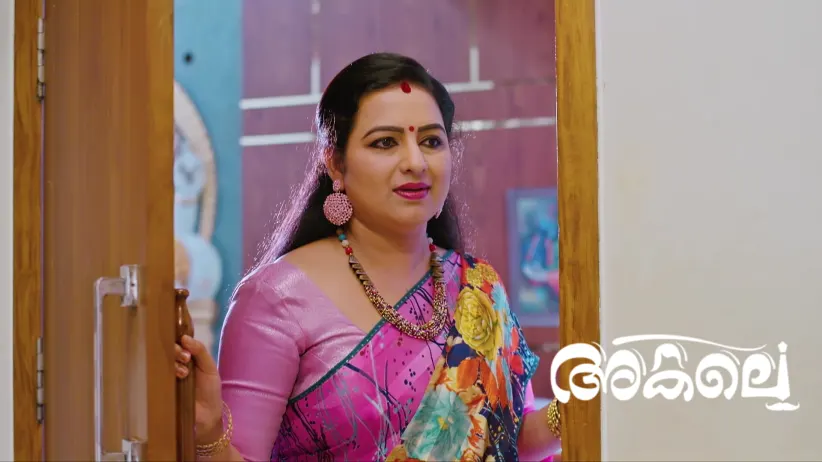 Yamini Reprimands Ambika