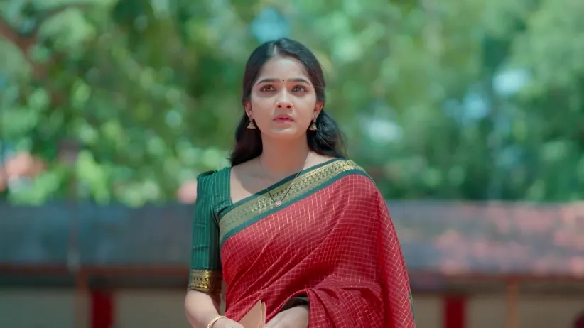 Archana Recalls an Incident from the Past - Mangalyam