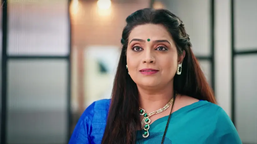 Sadhana Consoles the Hurt Radhika - Kamali