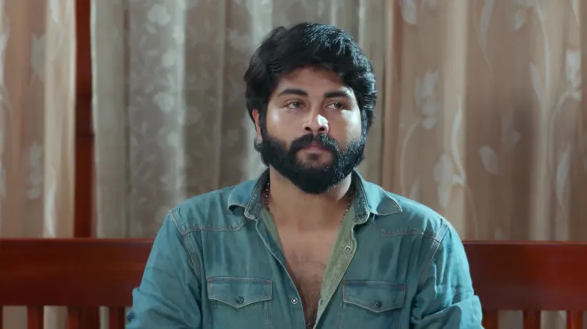 Balaji Tries to Tie Nuptial Chain for Viji